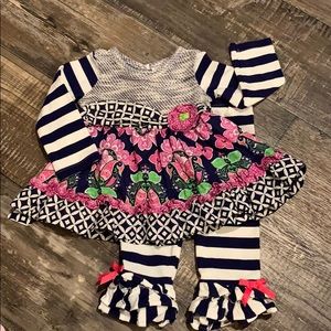 Counting Daisies two piece outfit.